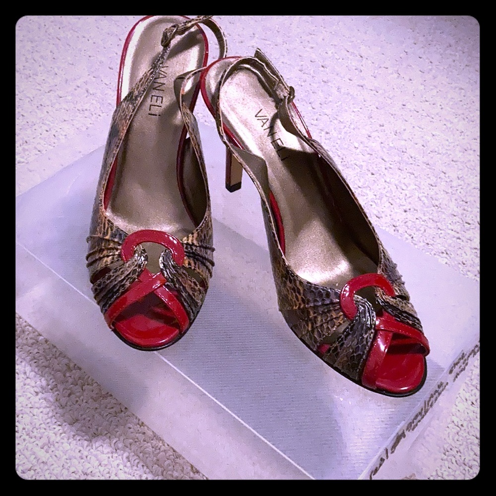Patterned high heels